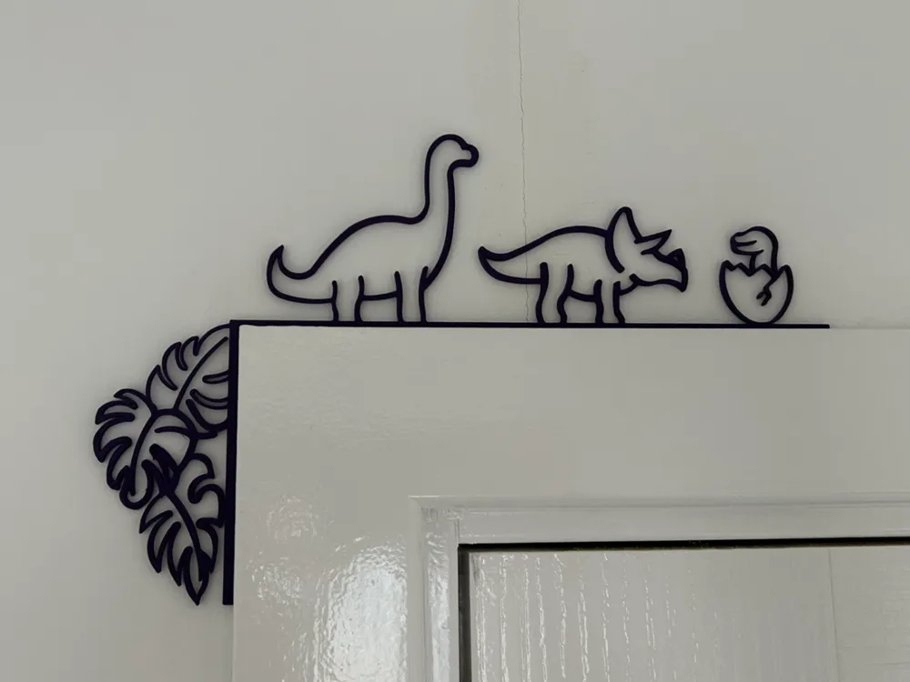 Dinazor Ailesi Kapı Süsü