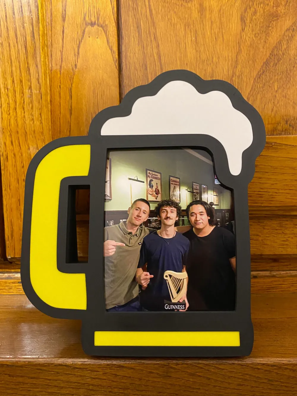 Bira Bardağı Şeklinde Çerçeve